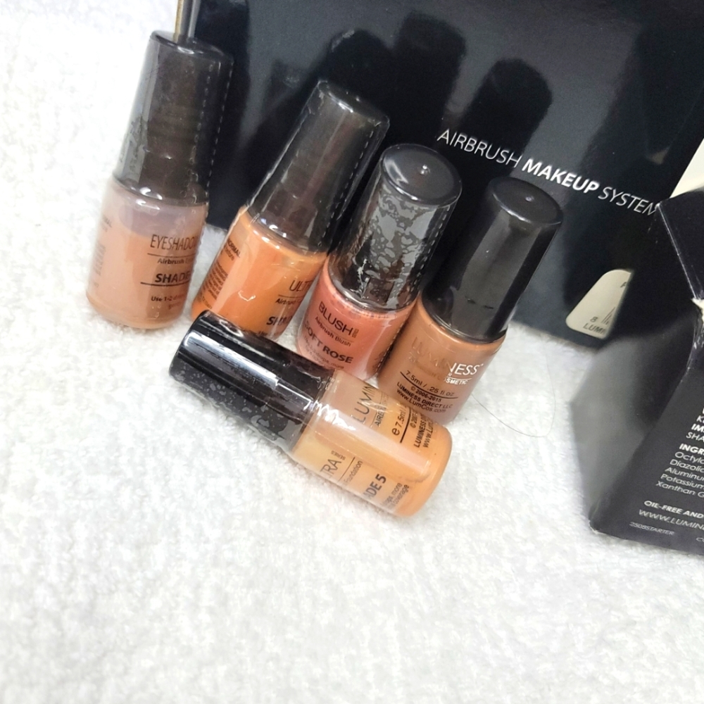 AIRBRUSH MAKEUP SYSTEM // NEW ‼️FOR CLOSET CLOSING ONLY - Picture 3 of 10